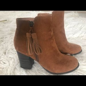 Espirt Suede Boots Size 8